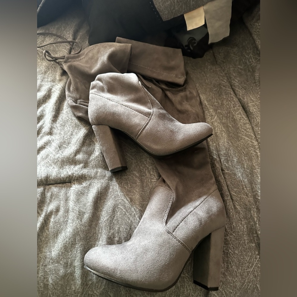 Thigh High suede boots Size 8